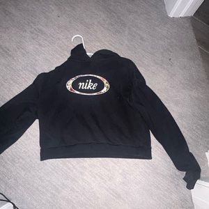 Girls Teen XS Black Nike Hooded Pullover Sweatshirt With Flower